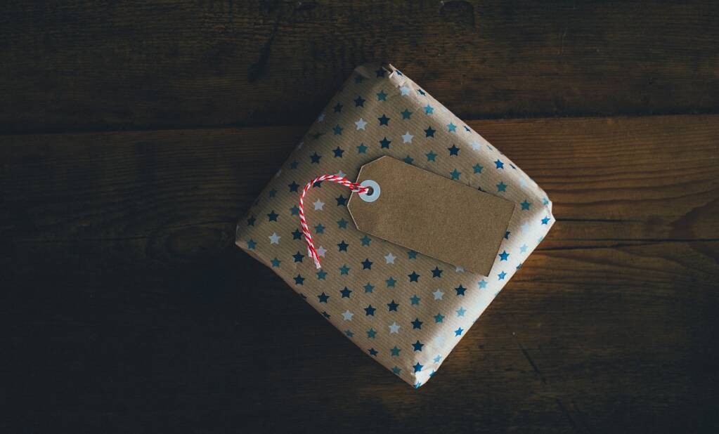 10 правил, как правильно делать подарки